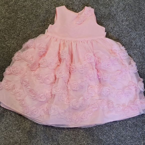 Dress - Picture 1 of 5